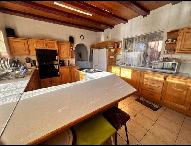 4 BEDROOM HOUSE FOR SALE IN LAUDIUM